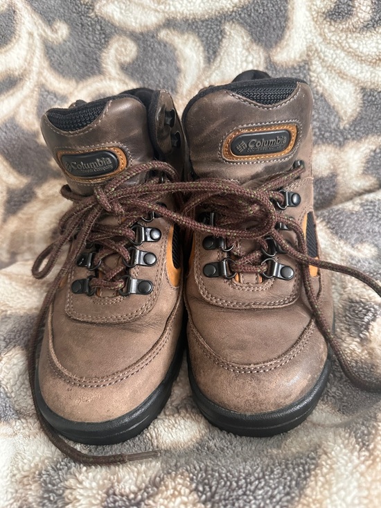 Columbia Shoes - Columbia Tan Leather Hiking Boots